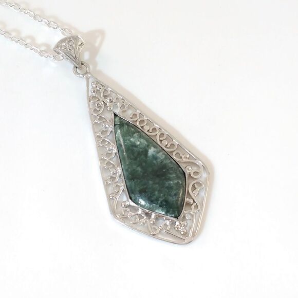 Seraphinite Necklace 18" Chain - Picture 6 of 6